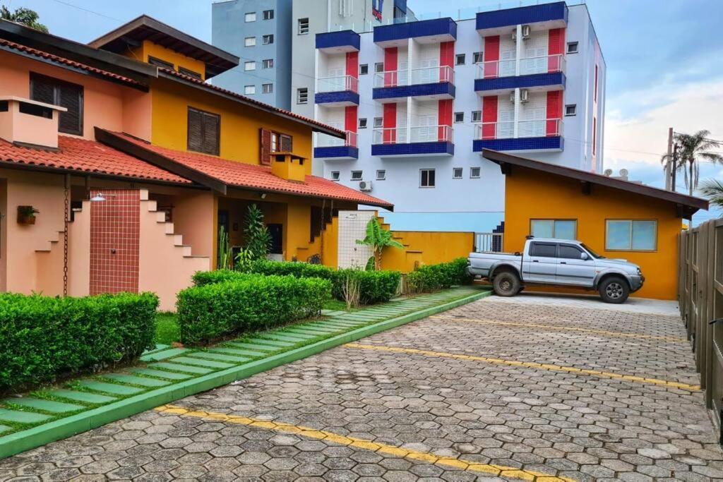 100Mts Da Praia Com Churrasqueira, Piscina E Wi-Fi Caraguatatuba Exterior photo